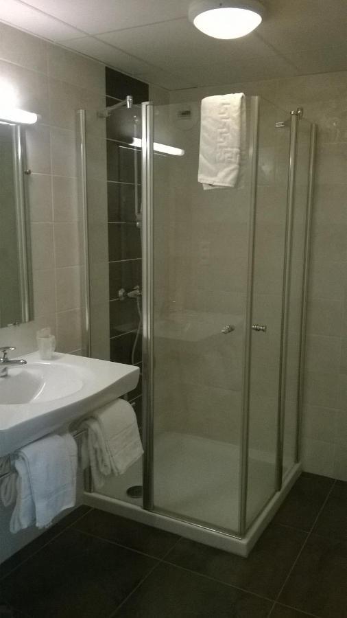 Hotel De France Espalion Kültér fotó