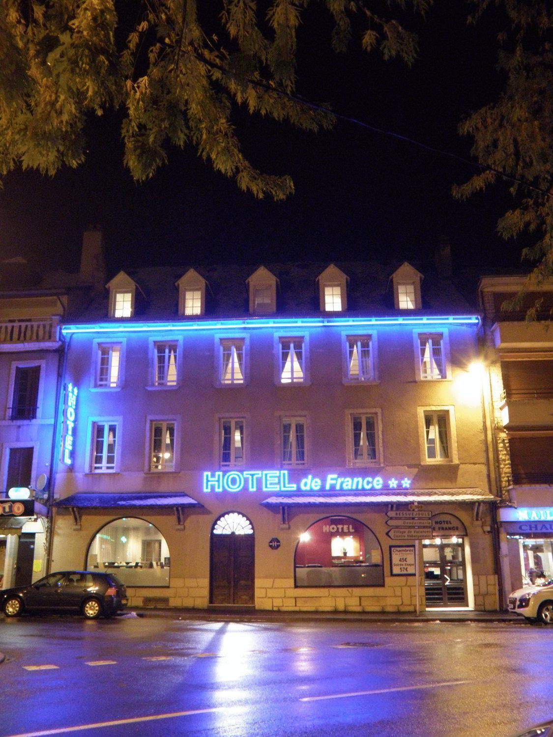 Hotel De France Espalion Kültér fotó